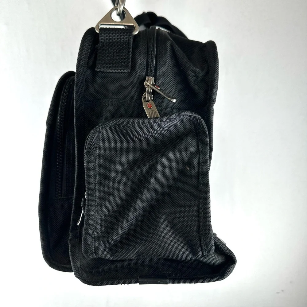 Victorinox padded adjustable